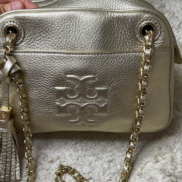 Tory Burch Metallic Gold Leather Thea Chain Crossbody - Picture 2 of 13